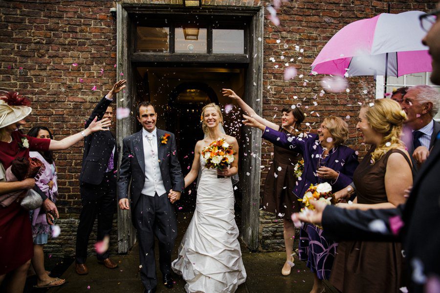 confetti at wedding
