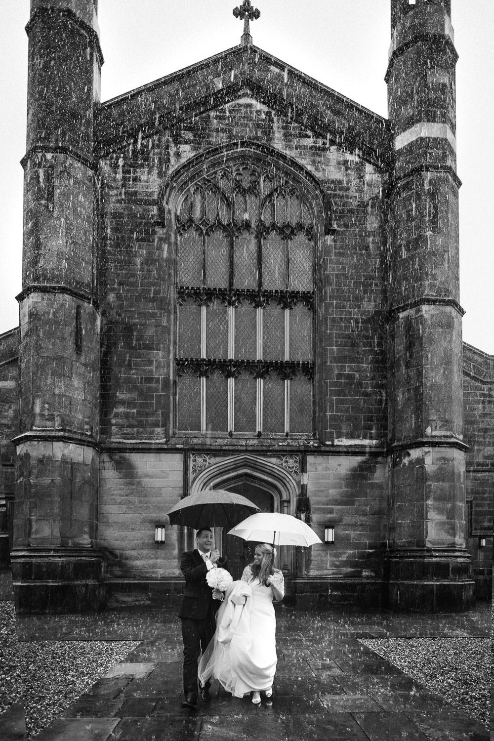 rain wedding day photo