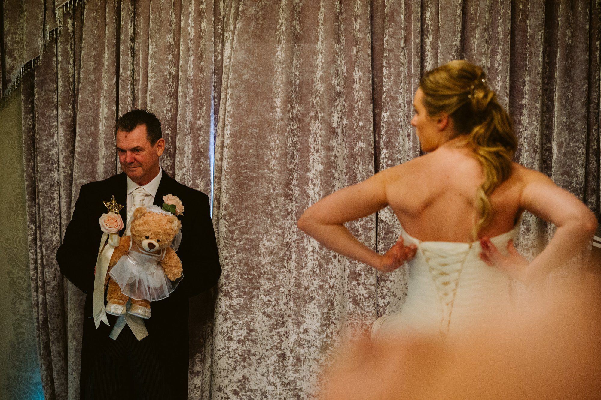 documentary wedding photographer