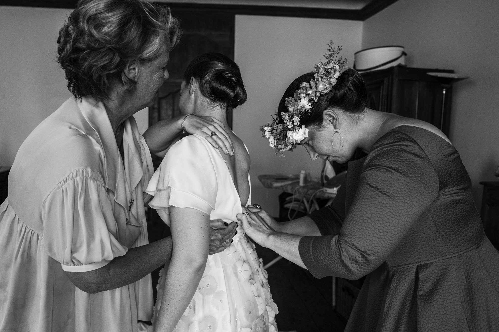 natural wedding photographer