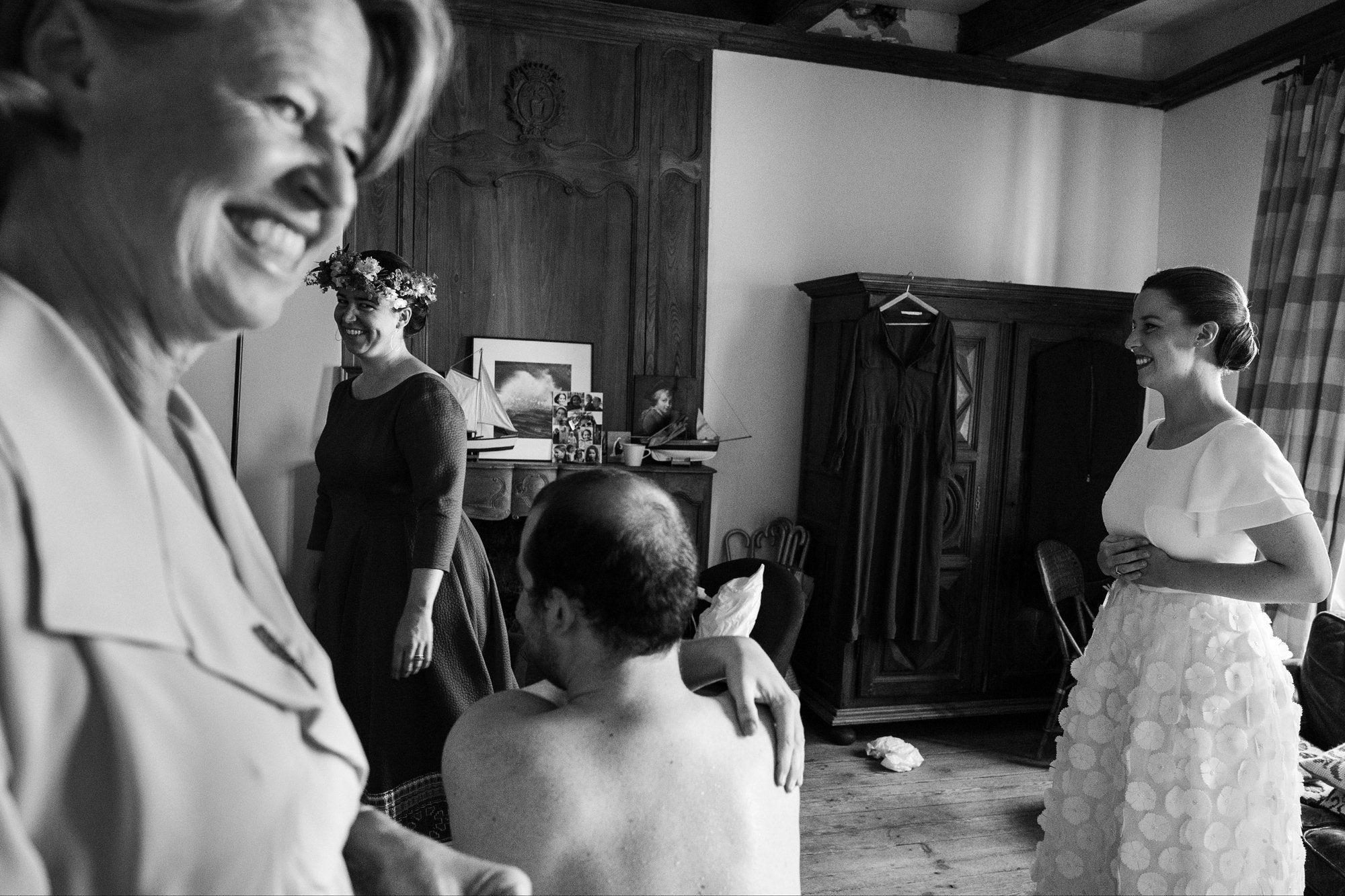 natural wedding photographer