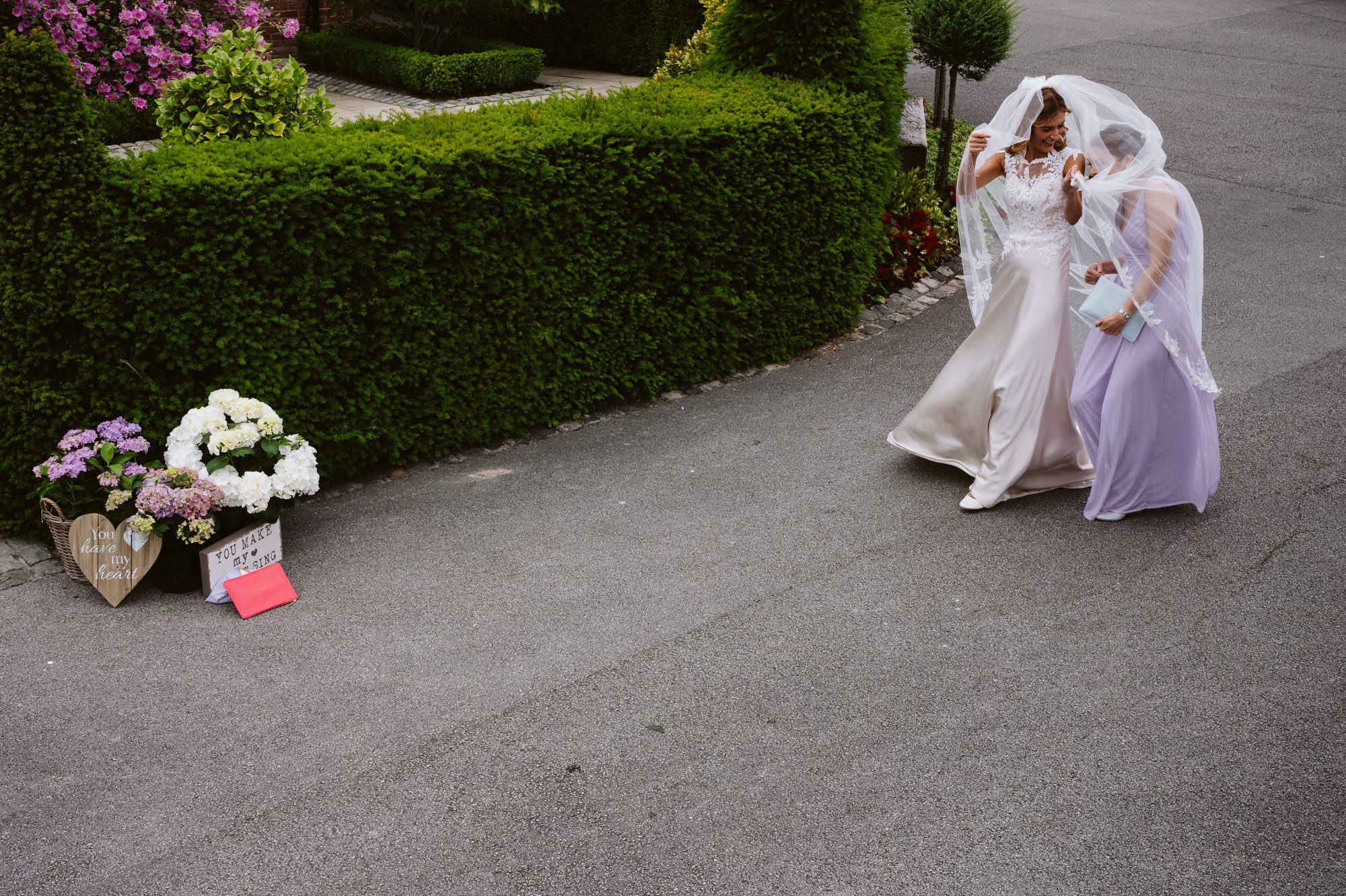 married sanhole oak barn