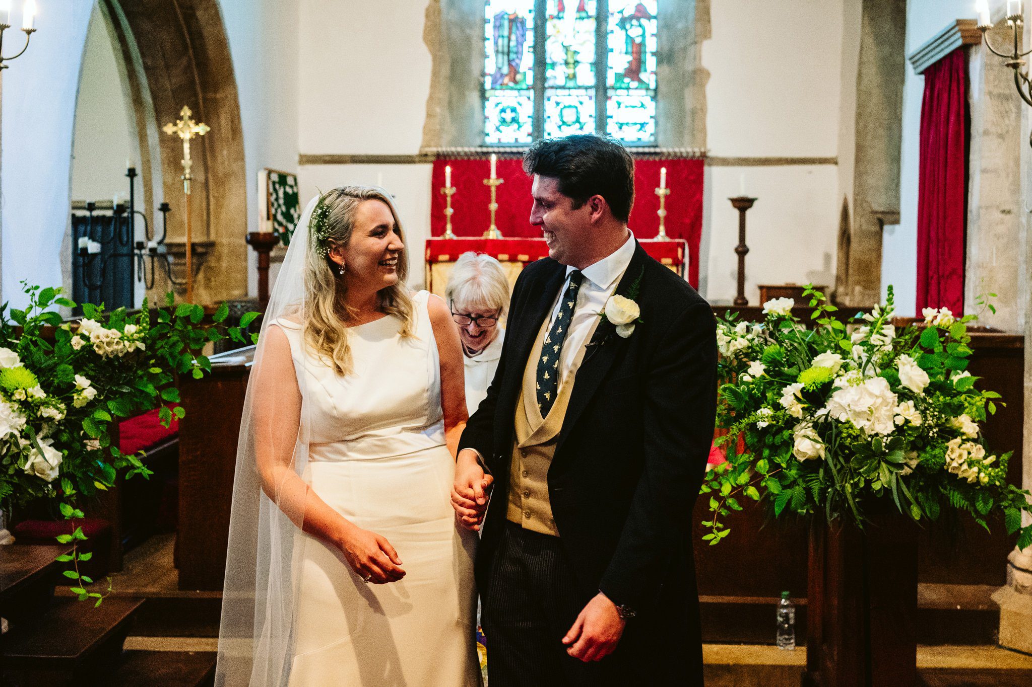 unposed wedding photography