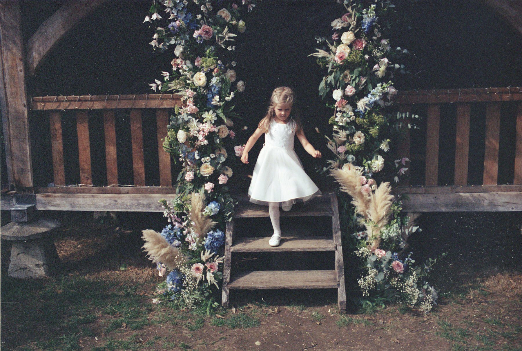 mm wedding photographer